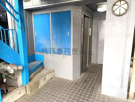 正面玄関