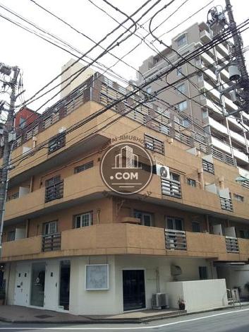 三信マンションの外観写真