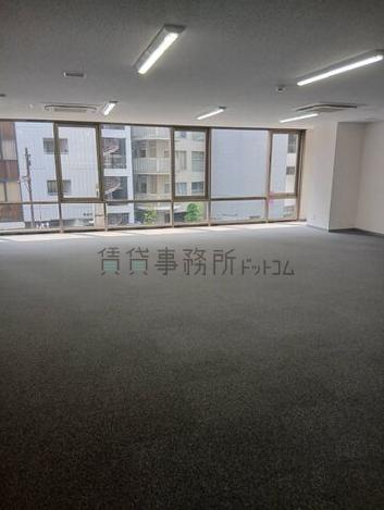 代々木センタービルの室内