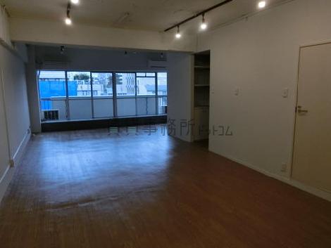 神宮前コーポラスの室内