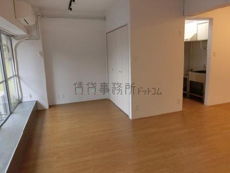 神宮前コーポラスの室内