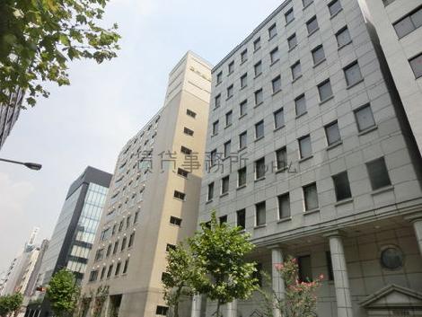 オフィスビルが建ち並ぶエリアです