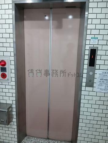 エレベーター