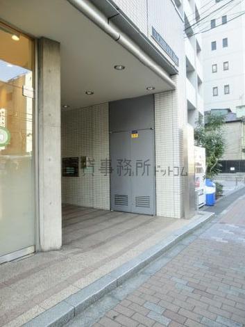 正面玄関