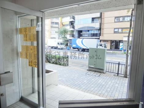 正面玄関