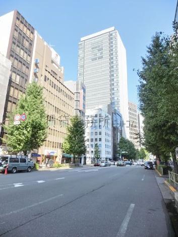 幅広い道路