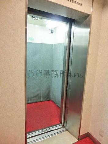 防犯カメラを設置