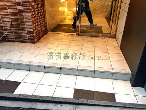 正面玄関