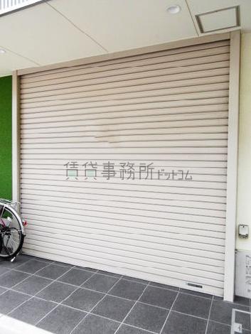 正面玄関