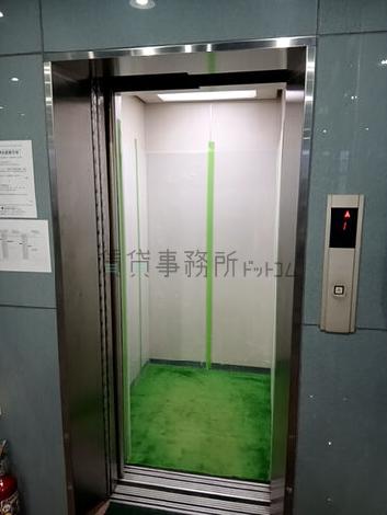 エレベーター