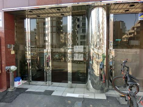 正面玄関