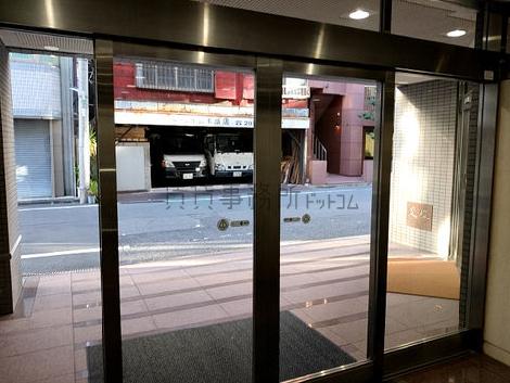 正面玄関