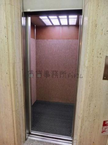 エレベーター