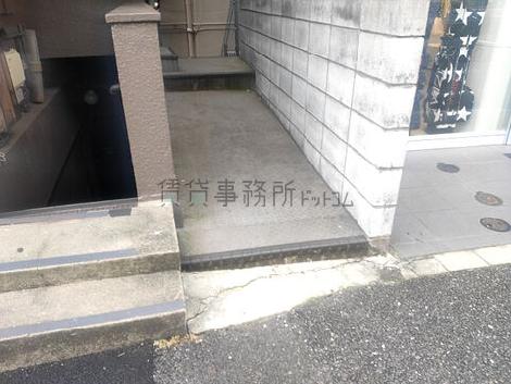正面玄関