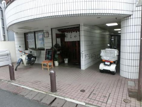 正面玄関