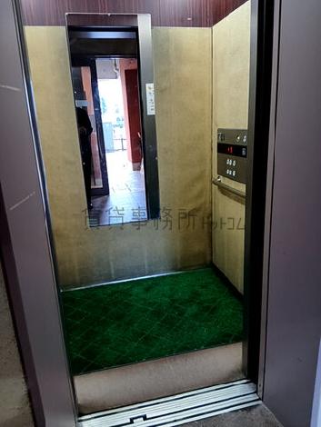 エレベーター