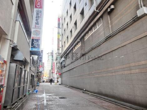 見透しの良い脇道