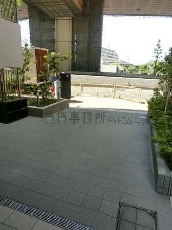 正面玄関