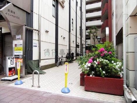 正面玄関
