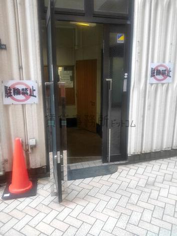 正面玄関