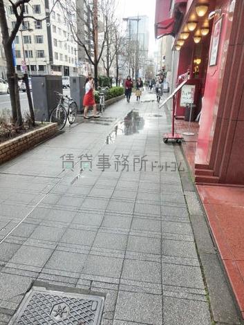 幅広い歩道