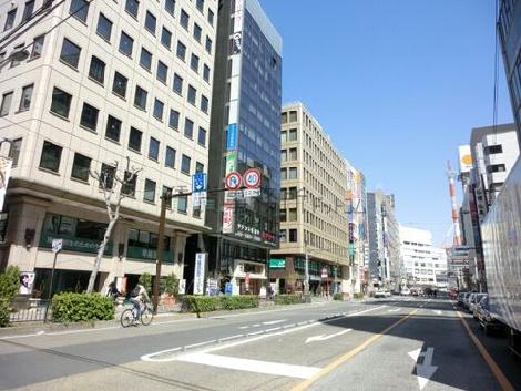 車道幅の広い前面道路
