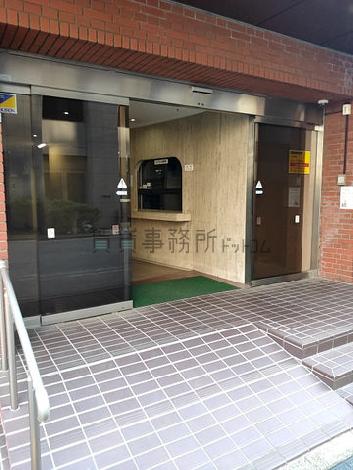 正面玄関