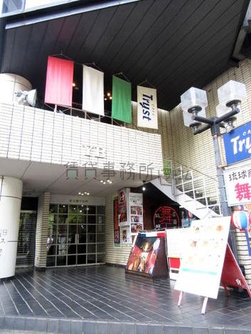 正面玄関