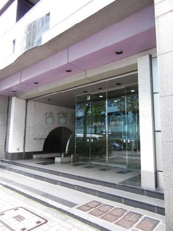 正面玄関