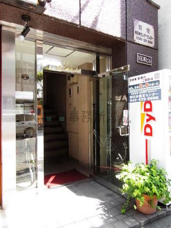 正面玄関