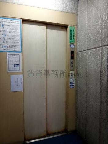 エレベーター