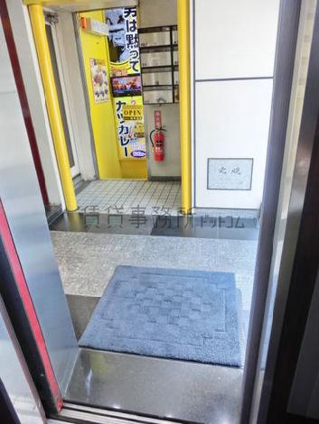 エレベーター内から見た光景