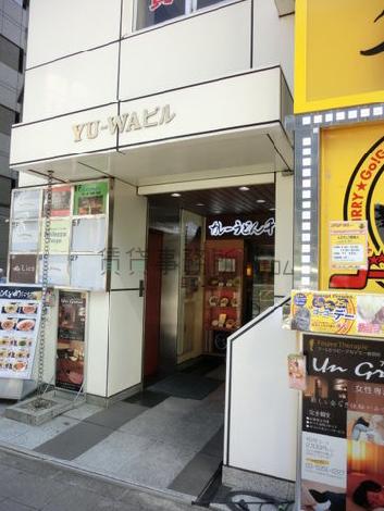 1階にも店舗があります
