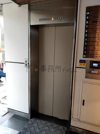 エレベーター