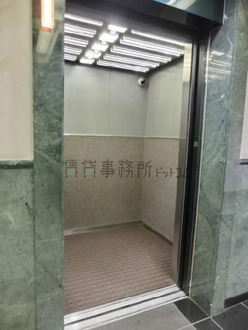 防犯カメラを設置