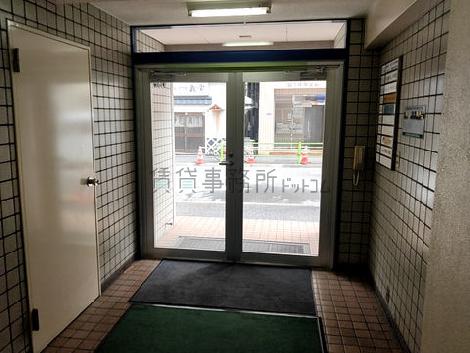 正面玄関