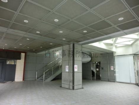 入居者用の通用口前です