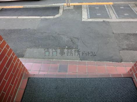 正面玄関