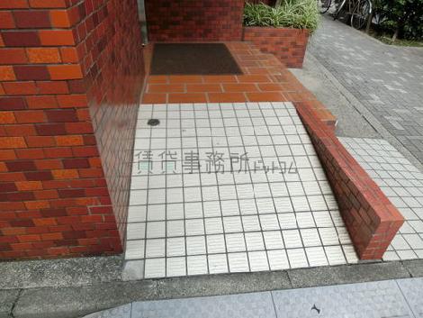 正面玄関