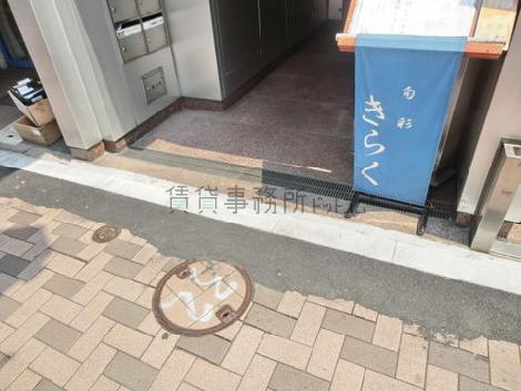 正面玄関