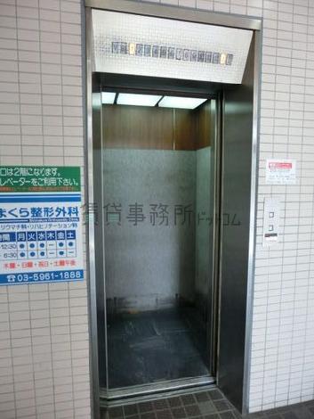 エレベーター
