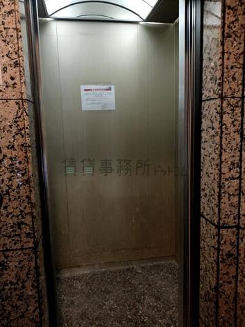 エレベーター