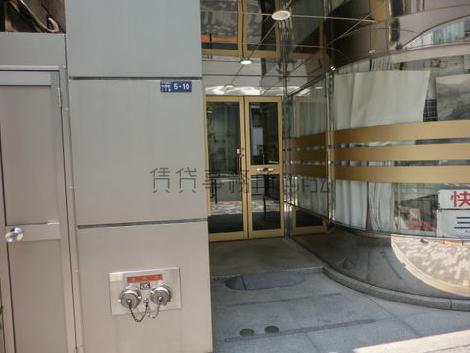 正面玄関