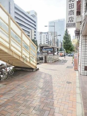 地下エリアに展開される駐車場へ直接アクセス可能です