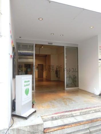 正面玄関