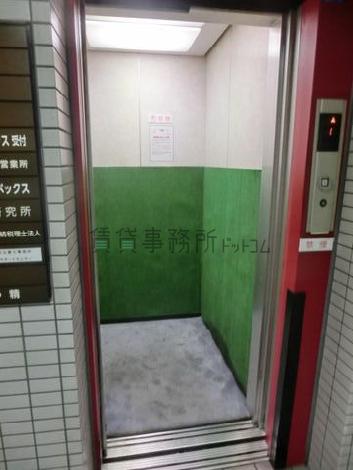 エレベーター
