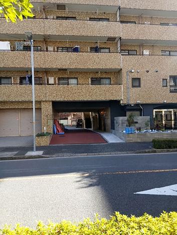 正面玄関