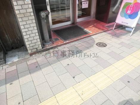 正面玄関
