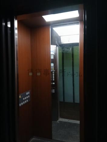 エレベーター