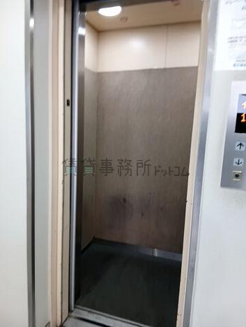 エレベーター